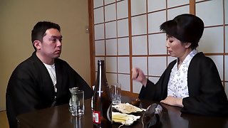 Mature amateur Japanese become man Sumika Natori fucked after the dinner
